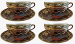 SATSUMA- Lote com quatro xícaras em porcelana ( casca de ovo) pintado artesanalmente em alto relevo com detalhes em dourado. Medida: altura 6 cm diâmetro 9 cm.