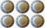 PORCELANA GERMER- Lote com seis pratos fundos em porcelana com borda trabalhada na tonalidade azul. Medida: diâmetro 16 cm. 