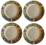 FINE PORCELAIN MADE IN CHINA- Lote com quatro pratos em porcelana com borda em tema de frutas e flores. Medida: diâmetro 28 cm. 