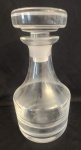 Garrafa para bebida em grosso cristal. Medida: altura 22 cm diâmetro 12 cm. 