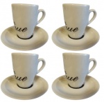 GATO QUE RI RESTAURANTE - Lote com quatro xícaras em porcelana com pintura artesanal. Medida: altura 8 cm diâmetro 6 cm. 