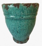 Vaso em cerâmica na tonalidade azul craquelado. Medida: altura 20 cm Diâmetro 15 cm.
