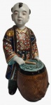 Antiga escultura em porcelana oriental pintada artesanalmente representando uma criança ( Karaco). Medida: altura 23 cm largura 10 cm comprimento 12 cm. 