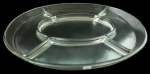 CALDIER - Petisqueira oval em vidro com cinco repartições. Medidas: 4 cm de altura, 28 cm de largura e 41 cm de comprimento.