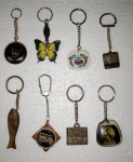 LOTE COM 8 CHAVEIROS ANTIGOS