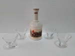 GARRAFA DRAMBUIE DE PORCELA BRANCA COM TAMPA (VAZIA) E 4 COPOS PARA COQUETEL / DRINKS