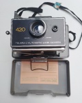 MÁQUINA FOTOGRÁFICA POLAROID AUTOMATIC LAND CÂMERA MODELO 420 -  NÃO TESTADA- MARCAS DO TEMPO