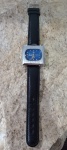 RELÓGIO CORTÉ - 17 JEWELS - MOVIMENTO MECÂNICO - FUNDO ROSQUEÁVEL - CAIXA DE AÇO ESCOVADA - MEDINDO 36 X 38 MM COM AS GARRAS