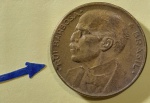BRASIL  República Base Catálogo Amigo 2024, 01 moeda BC/MBC, 20 Ctvs, Brasileiros Ilustres(3), Bronze Alumínio, Rui Barbosa, AV210, 1948. Anomalia: Cunho quebrado no bordo sobre a palavra Rui, conforme imagem.