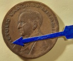 BRASIL  República Base Catálogo Amigo 2024, 01 moeda BC/MBC, 50 Ctvs, Mudança Reis/Cruzeiro(1), Bronze Alumínio, Getúlio Vargas, AV198, 1945 sem sigla. Anomalia: Anverso com leve boné, conforme imagem.