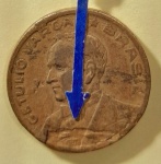 BRASIL  República Base Catálogo Amigo 2024, 01 moeda BC/MBC, 50 Ctvs, Mudança Reis/Cruzeiro(1), Bronze Alumínio, Getúlio Vargas, AV200, 1947 sem sigla. Anomalia: cunho quebrado no anverso, conforme imagem.