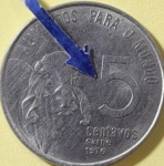 BRASIL  República Base Catálogo Amigo 2024, 01 moeda Soberba, 5 Centavos,FAO - Efígie da República, Aço Inoxidável, AV342, 1976. Anomalia: cunho vazado (cabelo) do  reverso no anverso, conforme imagem.