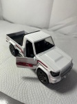 MINIATURA NOVA COMO MOSTRA IMAGEM , MEDINDO ,12CM. CAMINHONETE