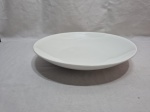 Lindo centro de mesa, fruteira em porcelana branca. Medindo 31cm x 5,5cm.