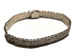 Vintage Luxo Jóias, Bonita Pulseira Bracelete Texturizada, elos maleáveis, em Prata de Lei 900, medindo 19cm. Fecho Baioneta com Trava e botão saliente para destravar abertura. Peso total 17,83gr