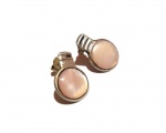 Vintage Fashion Luxo Jóias, Par de Brincos em Prata de Lei com Madre Pérolas, medindo 18mm. 