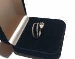 Fashion Luxo Jóias, Anel Serpente Cravejado de Cristais Brilhantes, em Prata de Lei 925, Aro 16,5. Peso total 2,94gr