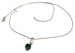 Fashion Luxo Jóias, Cordão Veneziano Italy em Prata de Lei 925, com Pingente Cristal Verde Esmeralda Lapidado, medindo 49cm. Peso total 2,08gr