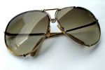 Vintage Fashion Luxo Coleção, Esportivo Óculos de Sol Porsche Carrera medindo 13,5cm pelas dobradiças. Completo com estojo e lentes sobressalentes. 