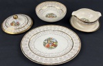 Bowl com tampa, Travessa e Molheira em faiança, decorados cenas campestres e figuras em trajes de época ao centro, cercadas por delicada decoração floral e rica douração, marcado no verso. Medindo respectivamente: 14 x 18,5 cm, 29  x 24 cm e 9 x 18 cm. Molheira apresenta bicado.