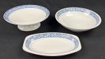 EPIAG, Tchecoslováquia. Fruteira, saladeira e travessa em porcelana tcheca esmalatda na cor branca, decoração em azul floral. Manufatura no verso. Medindo respectivamante: 8 x 24 cm,  8 x 25 cm e 15 x 25 cm.