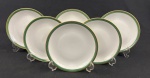 RENNER. Seis pratos para sobremesa em porcelana nacional, esmaltado na cor branca, borda com listra verde e filetes em ouro. Manufatura no verso. Medindo: 17 cm.