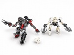 BRINQUEDOS, conjunto LEGO BIONICLE, modelo 8924  Maxilos e Spinax, lançado em 2007, composto por personagem robótico Maxilos, em plástico nas cores preta, vermelha e cinza, personagem Spinax, em tons de branco/bege e cinza, acompanhado de peça avulsa/máscara extra. O lote apresenta sinais de uso, podendo conter faltas de peças ou montagem incompleta. Peças no estado.