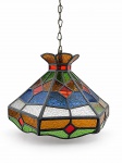 LUSTRE, um (1) lustre para uma lâmpada com cúpula em vitral policromado, formada por placas de vidro texturizado nas cores azul, verde, âmbar, vermelho e transparente, unidas por estrutura metálica com leves desgates. Suspensão por corrente e canopla em plástico, medindo 28x40cm. Algumas partes necessitam solda.