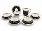 PORCELANA CHODZIEZ, seis (6) peças, sendo: A) 5 xícaras para chá com seus respectivos pires, medindo 5,5x12x10cm e B) 1 leiteira, medindo 12,5x13x9cm, confeccionados em porcelana polaca na tonalidade branca, esmaltado em tom café com decoração floral e filetes em vasta douração, apresentando falhas na douração e algumas peças com falhas na pintura.