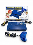 VIDEO GAME, um (1) videogame MASTER SYSTEM EVOLUTION  TECTOY, na cor azul, com 132 jogos na memória, acompanhado de um controle, cabos de conexão e caixa original. Edição temática com personagem Sonic. Apresenta sinais de uso e desgastes na embalagem. Funcionando, porém, sem garantias futuras.