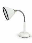 LUMINÁRIA, uma (1) luminária de mesa para uma lâmpada com estrutura em metal na tonalidade branca, haste cromada e articulável, cúpula cônica em vidro opalinado na cor branca, fiação nova, medindo 42cm de altura.