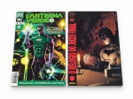 QUADRINHOS, duas (2) revistas em quadrinhos da DC Comics, publicadas pela Panini Comics, sendo: "Lanterna Verde  Policial Intergaláctico", edição nº 1, e "Batman  O Relógio do Juízo Final", edição nº 7. Leves sinais de uso.