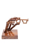 Sérgio Martins, `Pensando ` - Escultura em Madeira medindo 26x26x28, assinatura na base