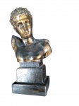 BUSTO EM BRONZE "HERMES" Escultura clássica em bronze patinado sobre pedestal   deus Hermes em grego. Medidas: 17  x 10 cm.