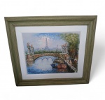Caroline C. Burnett (EUA, 1877-1950). " PONT ALEXANDRE III  / TORRE EIFELL / RIO SENA " Óleo / eucatex , Assinado ,medidas 40 x 52 cm e Medida total 69 x 79 cm - bom estado de conservação. Leia mais sobre a artista: Caroline Burnett foi uma artista americana conhecida por suas representações impressionistas da vida urbana parisiense. Nascida nos Estados Unidos, mudou-se para Paris no final do século XIX, onde mergulhou na efervescente cena artística da cidade. Burnett tornou-se membro da Société des Beaux-Arts e fez sua estreia na Société Nationale des Beaux-Arts em 1898, marcando o início de seu envolvimento profissional com o mundo da arte parisiense (fonte: mutualart.com)