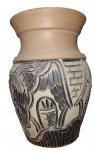 ARTE POPULAR - MARAJOARA-  jarra em cerâmica marajoara do polo Ceramista de Icoaraci na tonalidade marrom entalhes feito a mão, altura 33 cm