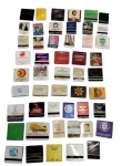 Lote composto por 50 caixas  de fósforos promocionais antigas, com publicidade de hotéis, bares, restaurantes, indústrias e marcas diversas. Exemplares variados, datados entre as décadas de 1960 e 1990 . Estado geral bom, algumas com marcas naturais do tempo. Vendidas no estado conforme fotos.