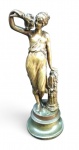 Escultura em Bronze  Max Lindenberg -  1873 - 1910 -  representando figura feminina trajando túnica drapeada e apoiada sobre coluna florida. Assinada na base "Lindenberg" e datada de "1896", sobre base circular . Pátina original da época Século XIX  Altura: 22 cm -  Bom estado, preservando a pátina de época e marcas naturais do tempo.
