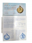 ENVELOPE FILATÉLICO NUMISMÁTICO OFICIAL  (PNC)  100 ANOS DOS JOGOS OLÍMPICOS (1896-1996) emitido  pela Casa da Moeda do Brasil e pelos Correios (ECT). Composto por medalha integrada de aproximadamente 5 X 7 cm, bloco de selos postais comemorativos com carimbo de primeiro dia de circulação, certificado de autenticidade assinado e folheto descritivo.
