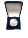 MEDALHA DE PRATA 900 - 111ª SESSÃO COI  SIDNEY 2000 - OFICIAL EMITIDA PELA CASA DA MOEDA DO BRASIL / CUBE DA MEDALHA .PESO 64 GR E 50 MM . ACOMPANHA ESTOJO ORIGINAL