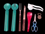 Lote composto por 08 utensílios de cozinha em inox com cabo em madeira, acrílico e metal - utilidade e estado conforme foto.