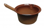 Pequena panela estilo Agata em metal esmaltado - 08x27x15 cm - com algumas lascas na base e na parte interna.