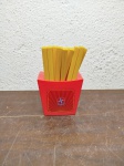BRINQUEDO MC DONALD = BATATA FRITA