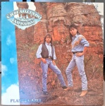 Chitãozinho & Xororó Planeta Azul. Selo : Philips  510841 1. Formato : Vinil , LP, Álbum, Estéreo. País :Brasil. Lançado : 1991.  Usado. Capa e encarte excelentes. Disco quase perfeito. Necessita limpeza.