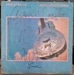Dire Straits – Brothers In Arms. Selo : Vertigo – 824 499-1. Formato : Vinil , LP, Álbum, Reedição. País :
Brasil. Lançado : 1985. capa regular. Encarte regular. Disco bom. Usado. Necessita limpeza.