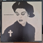 Lisa Stansfield – Affection. Selo : BMG – 1508052 , Arista – 1508052 , RCA – 150.8052. Formato : Vinil , LP, Álbum. País : Brasil. Lançado : 1990.  Capa excelente.   Disco excelente. Usado. Necessita limpeza.