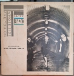Matt Bianco – Whose Side Are You On. Selo : WEA – 604.7155. Formato : Vinil , LP, Álbum. País : Brasil
Lançado : 1985. Capa muito boa. Disco quase perfeito. Usado. Necessita limpeza.