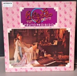 Rita Lee & Tutti Frutti (3) –Fruto Proibido. Selo: Som Livre – 410.6006 Formato : Vinil , LP, Álbum , Capa Gatefold. País : Brasil. Lançado : 1975. Capa quase perfeita.  Disco quase perfeito. Usado. Necessita limpeza.