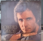 Roberto Carlos – Roberto Carlos. Selo : Discos CBS – 230045 , Discos CBS – 5.01.404-240. Formato :
Vinil , LP, Álbum , Capa Gatefold. País : Brasil. Lançado : 1979. Usado. Capa excelente. Disco quase perfeito. Necessita limpeza. 