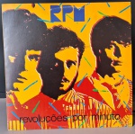 RPM –Revoluções Por Minuto. Selo : Epic – 144.478. Formato : Vinil , LP, Álbum, Estéreo. País : Brasil
Lançado : 1985. Capa excelente.  Disco excelente. Usado. Necessita limpeza.